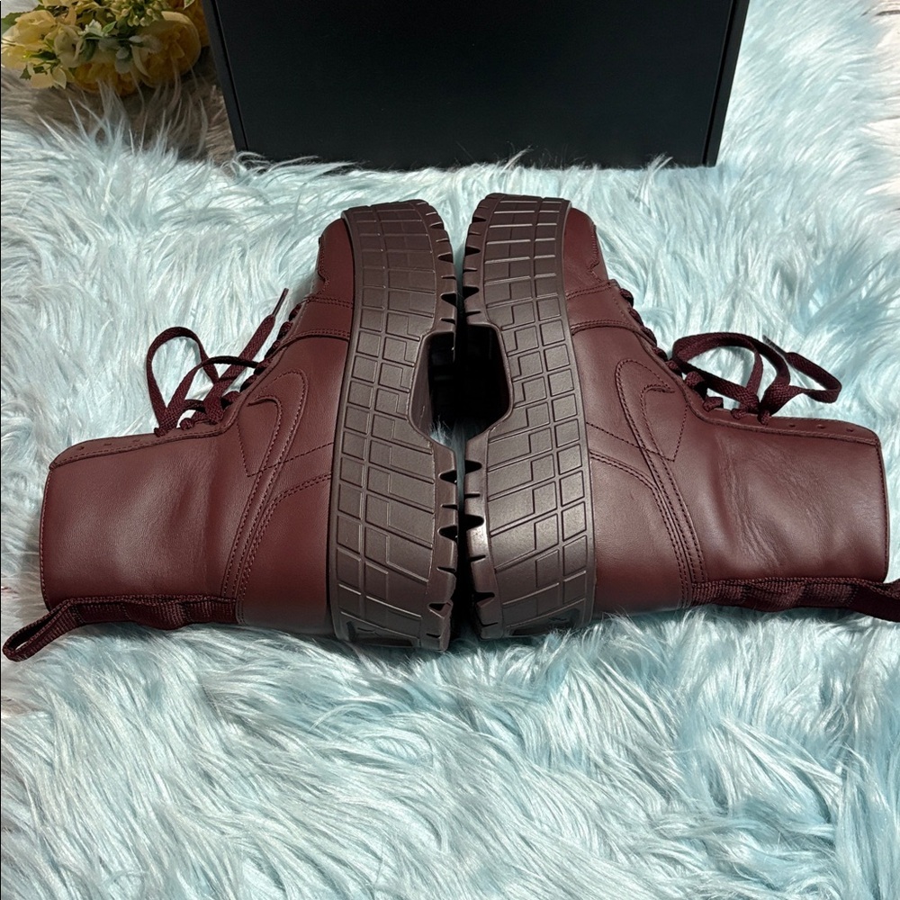 NIB Nike Air Jordan 1 Brooklyn High Burgundy Crush Sz 7 - Picture 5 of 10